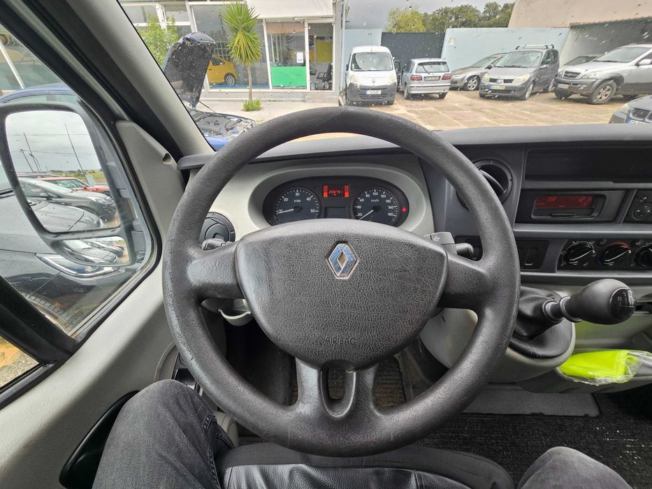 Renault Master 2.5 dCi 150 – (Longa e Alta)