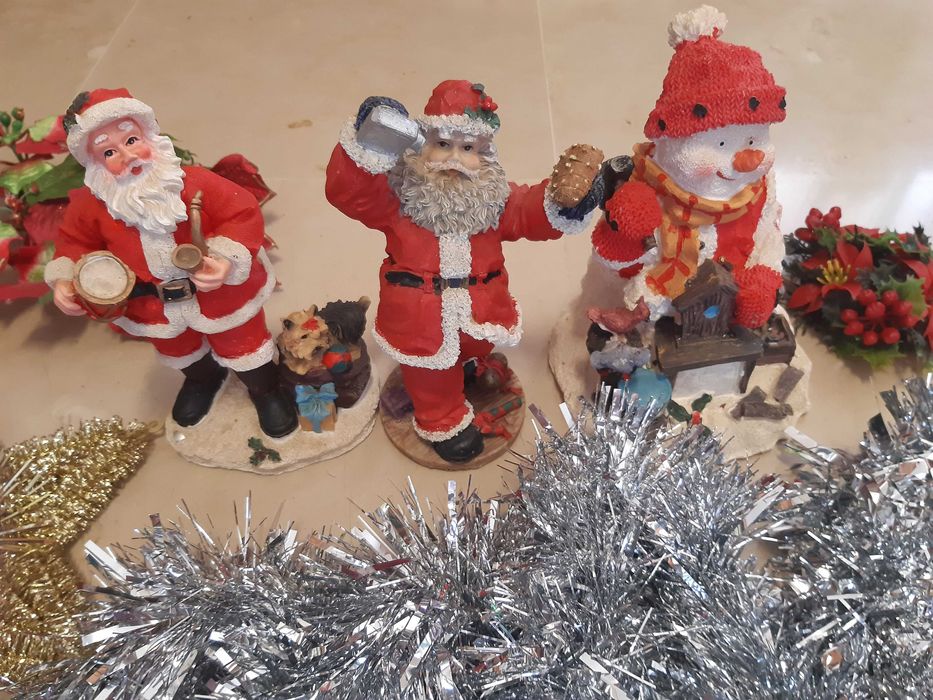 Decorações Natal: fitas, bolas, velas, coroa, estrela,excelente estado