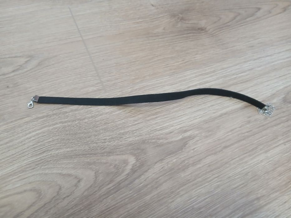 Czarny naszyjnik choker
