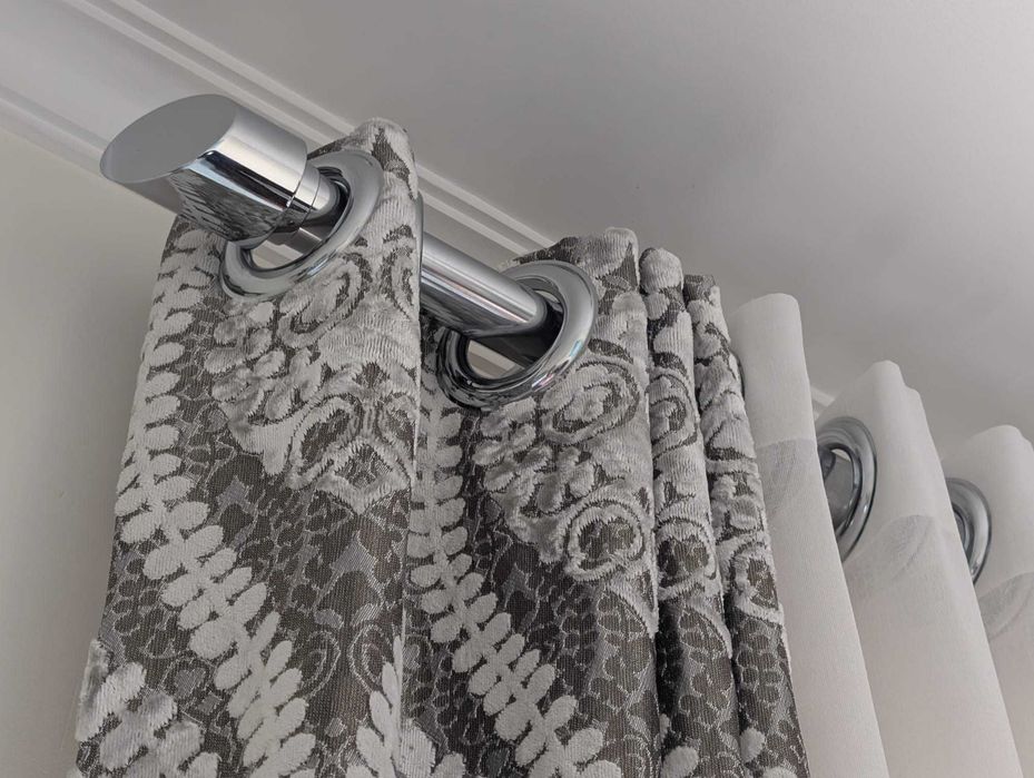 Conjunto de cortinados com pendentes