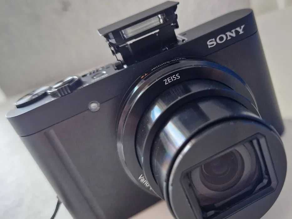 Sony Cyber Shot DSC-WX500.