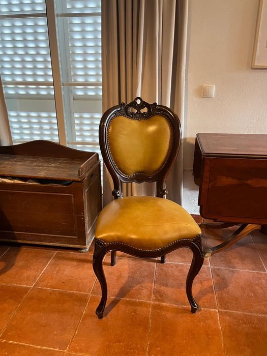 Cadeiras estilo francês