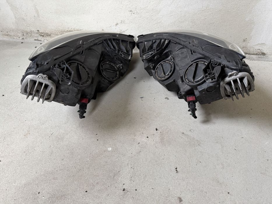 Фара передняя Opel Insignia B