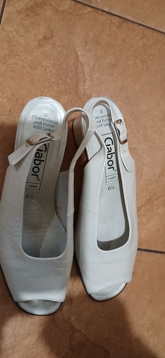 Sandaly damskie na klocku