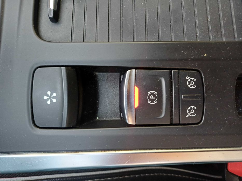 Vendo/Troco Megane 4, 1.5 dci 110cv. Nunca foi TVDE