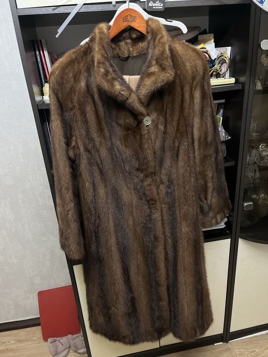 ПРОДАМ шубу норковую canada majestic mink