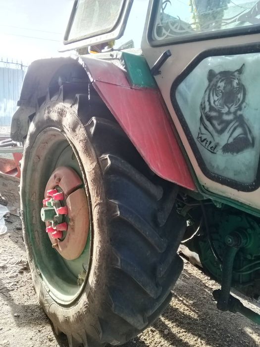 Продам  трактор юмз 6 та