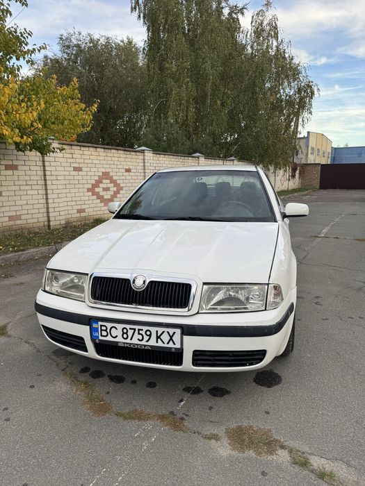 Продам шкоду актавія тур 2010р