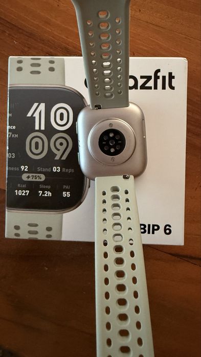 Смарт годинник Amazfit bip 6