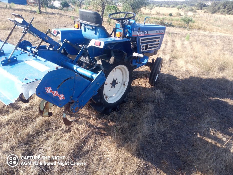 Tractor iseki 4x2 com fresa