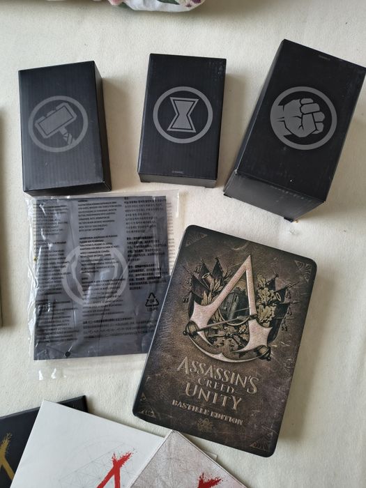 Zestaw kolekcjonerski - Assassin's Creed, Fable, Avengers