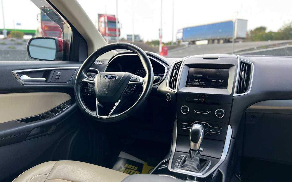 Ford Edge 2015 року