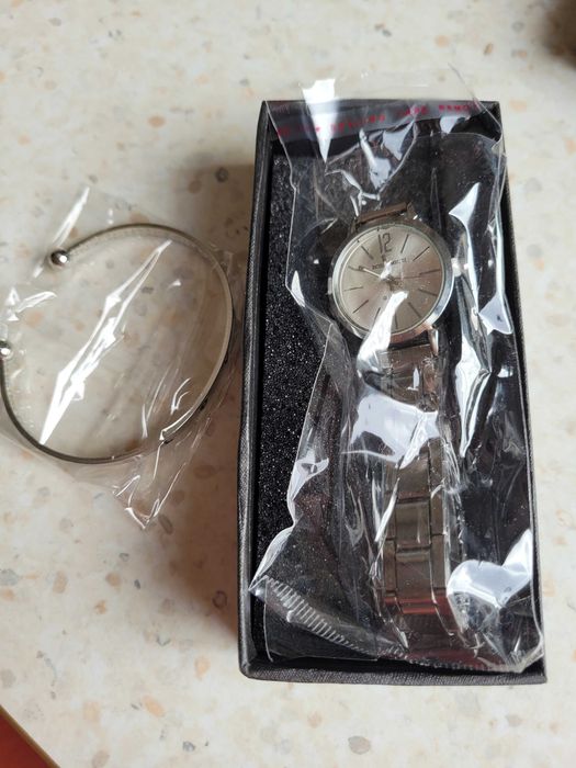 Zegarek z bransoletka, zestaw