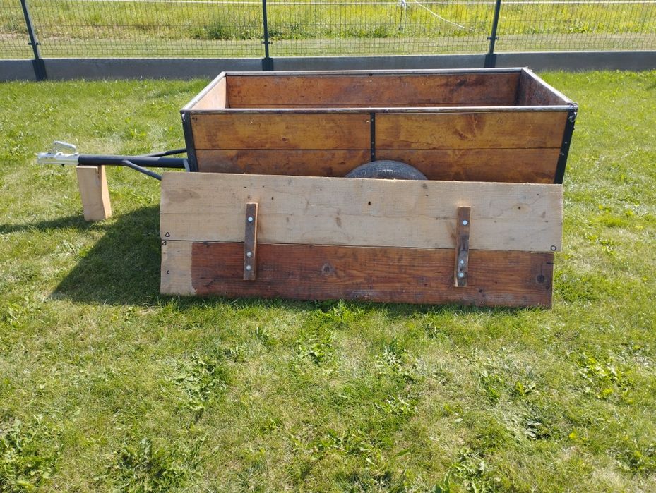 Przyczepka  dwukołowa  samoróbka