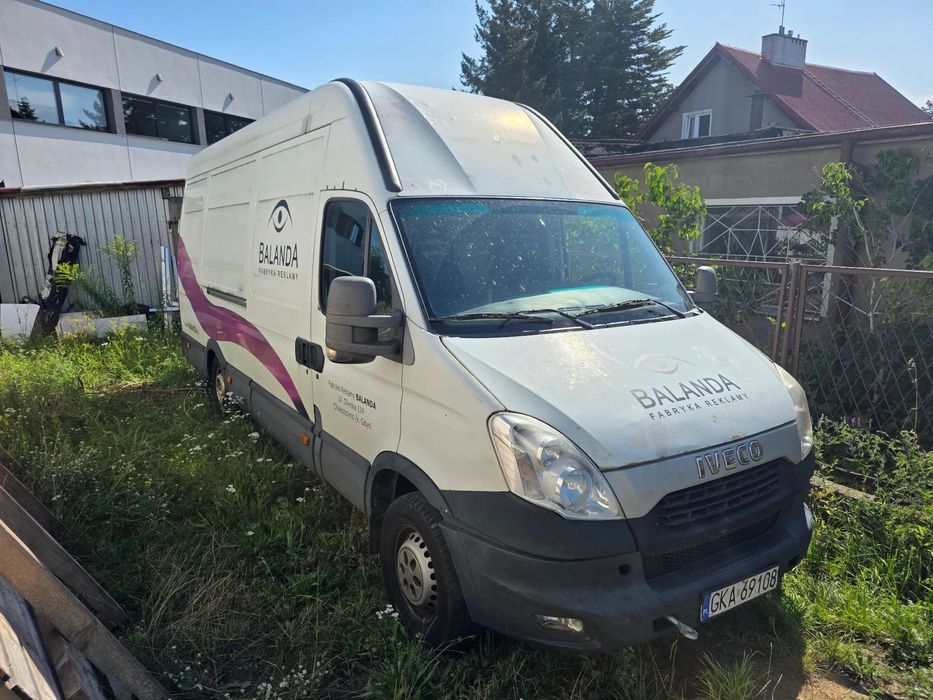 Iveco Daily 35S15  Iveco Daily 35S15 Furgon L4H3 FV23% (cena brutto) -USZKODZONY SILNIK