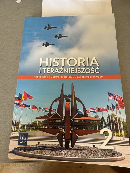 Historia i terazniejszosc