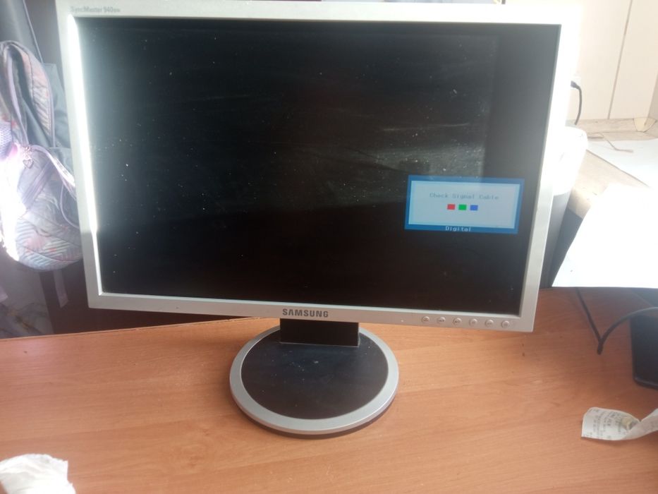Monitor do kompa Samsung 19" 940BW