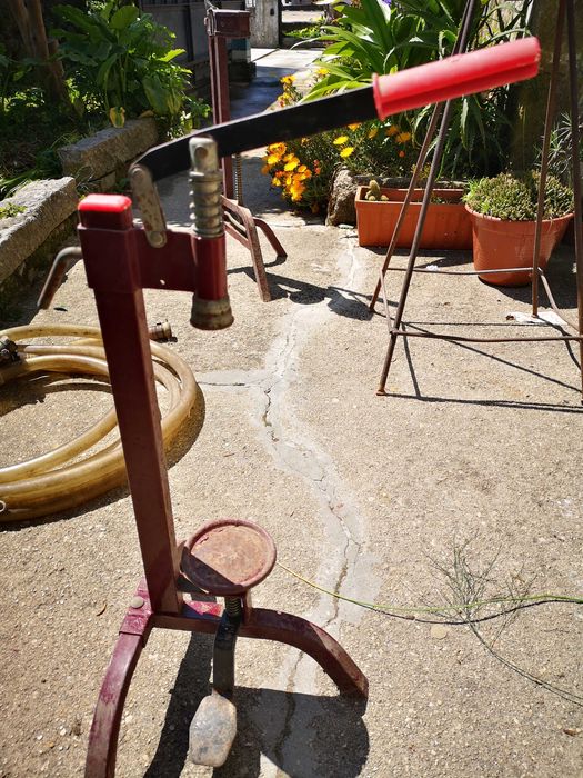 Máquina de engarrafar manual