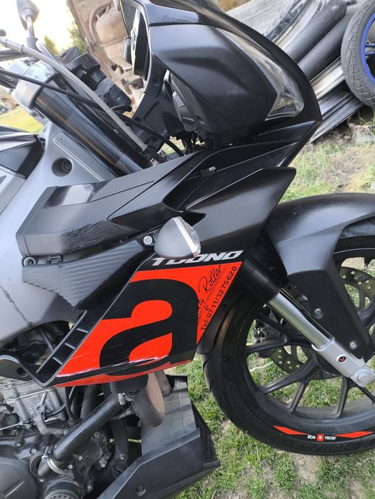 Aprilia tuono 125 czasza lampa przod komplet