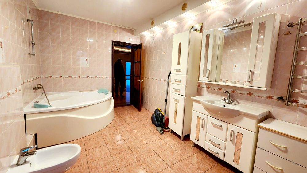 Здам будинок м.Обухів