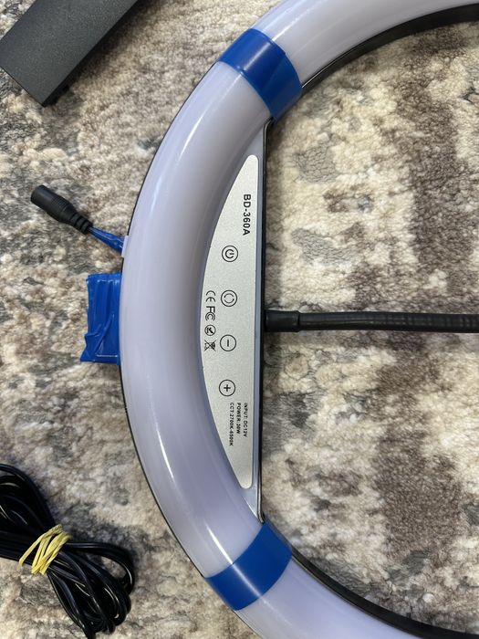 Лампа кільцева зі штативом