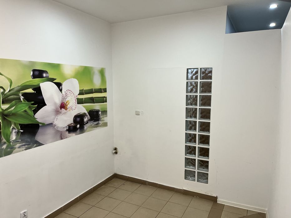 Wynajmę lokal handlowo - usługowy