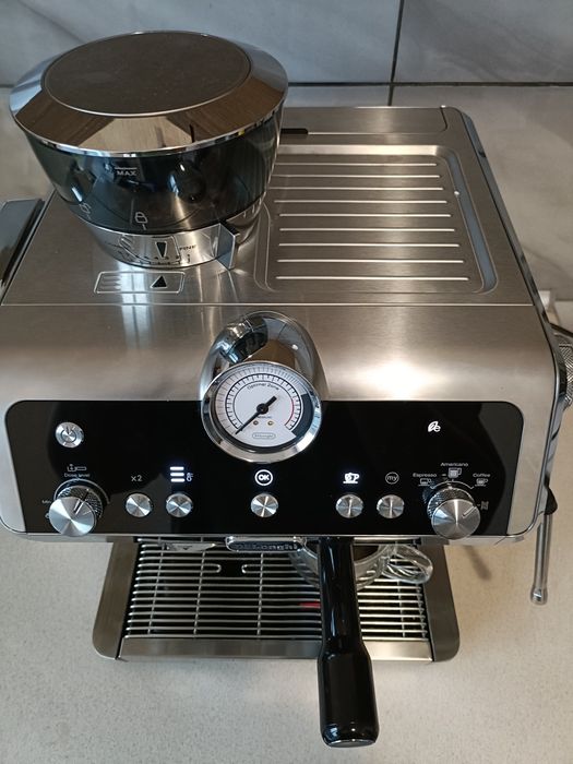 Кавова машина Delonghi La Specialista Нова