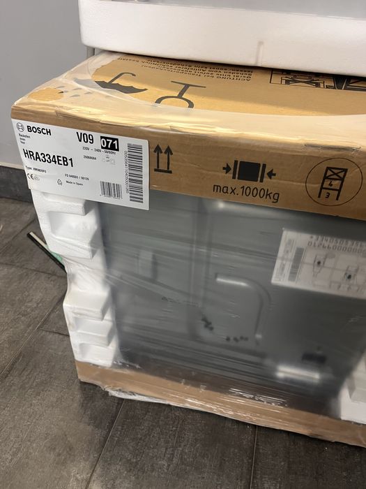 Духовка Bosch HRA334EB1 нова