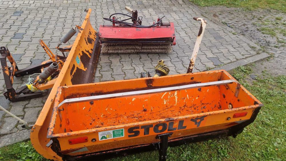 pług do śniegu, posypywarka ,zamiatarka,do traktora np.Iseki czy John Deere