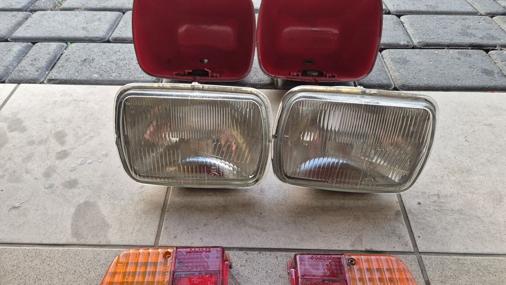 Lampy cześć citroen  2 cv