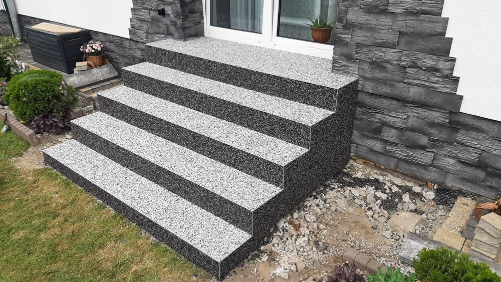 Dywany kamienne posadzki żywiczne.