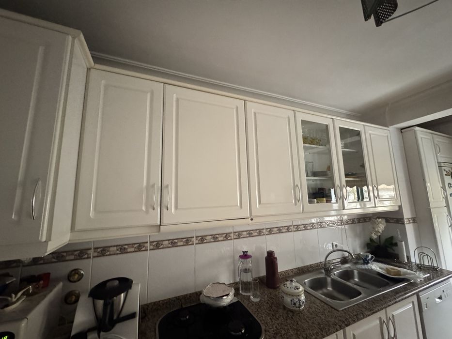 Vendo Cozinha Branca e Tampos de pgranito