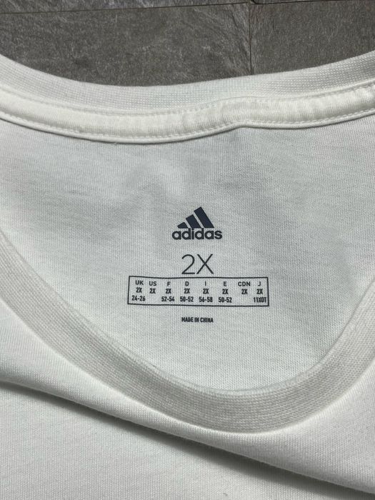 Нова! біла футболка adidas адідас жіноча базова big logo розмір 2хл