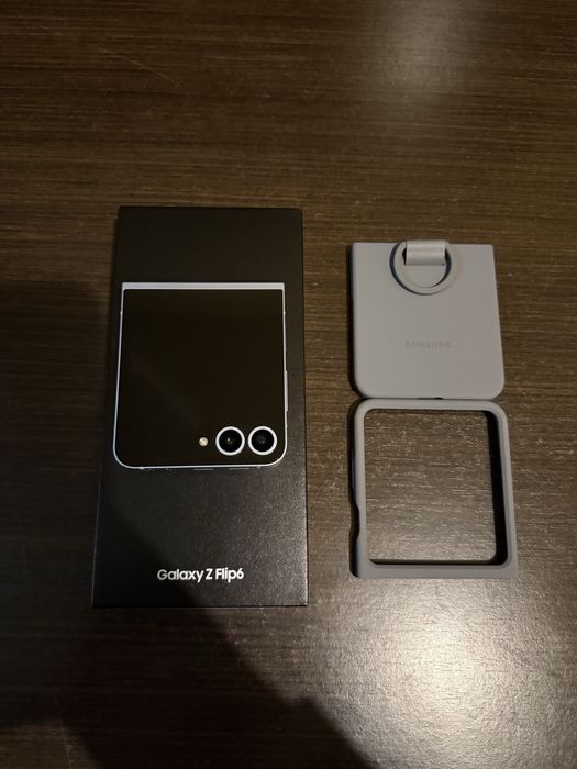 Samsung galaxy z flip 6 como novo