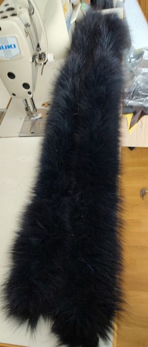 Okazja, granatowe obszycie z lisa 90 cm