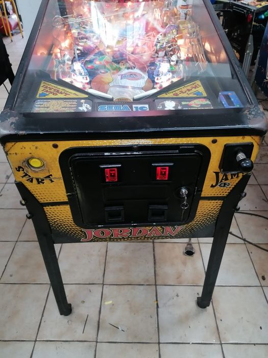 Flipper Space Jam
