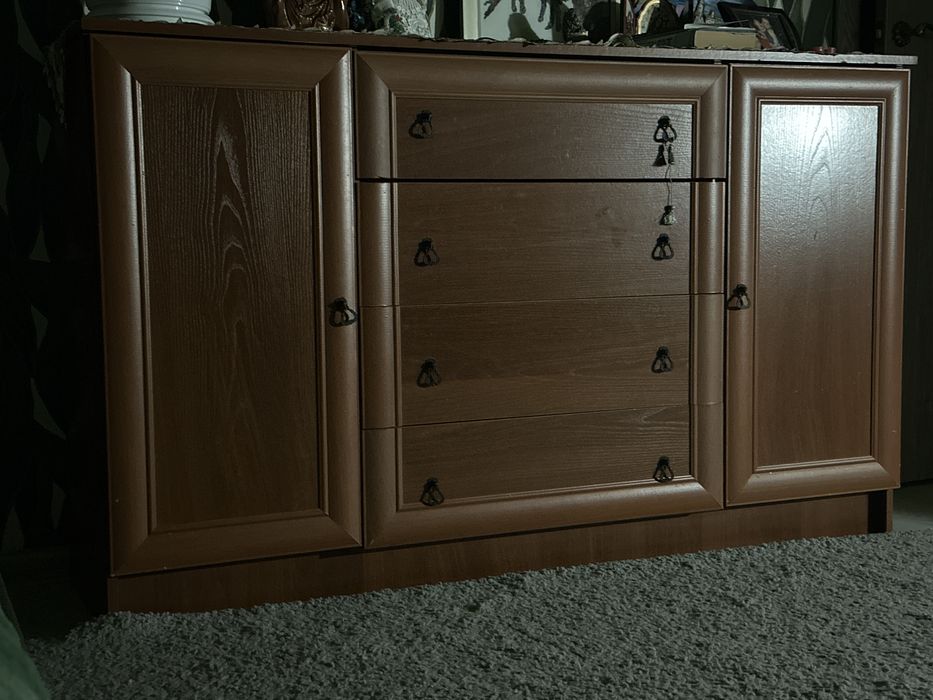 Комод для речей у супер стані