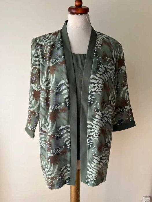 Zielona bluzka kimono wzory zwiewna kimono