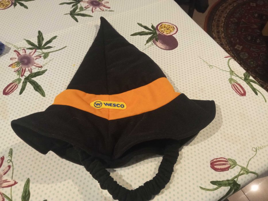 Chapéus, coroas para fanasias