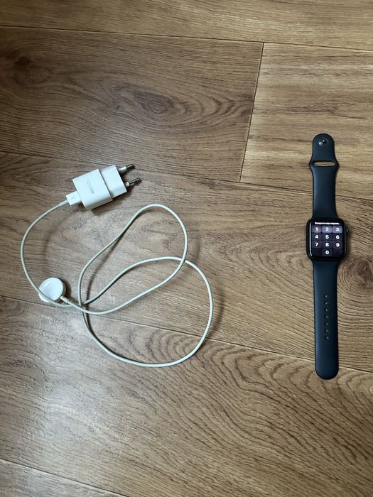 Apple Watch SE 44 mm