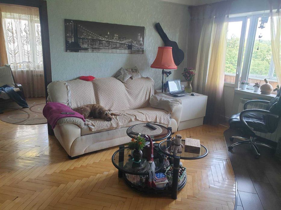 Сдаю 2 комнатную студию просп. Голосеевский 82