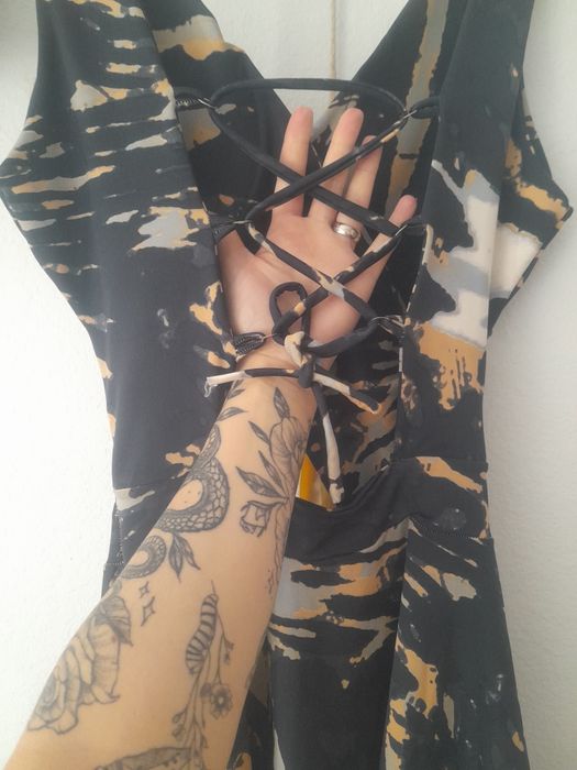 Vendo vestidos pouco usados