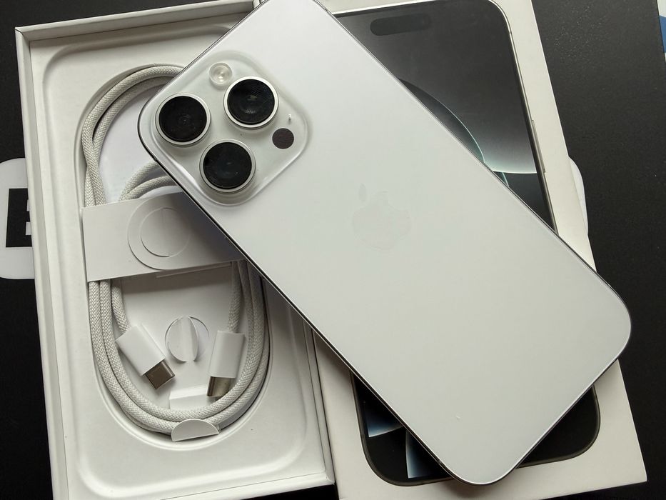 Bardzo Ladny Apple Iphone 16 Pro 128GB Silver