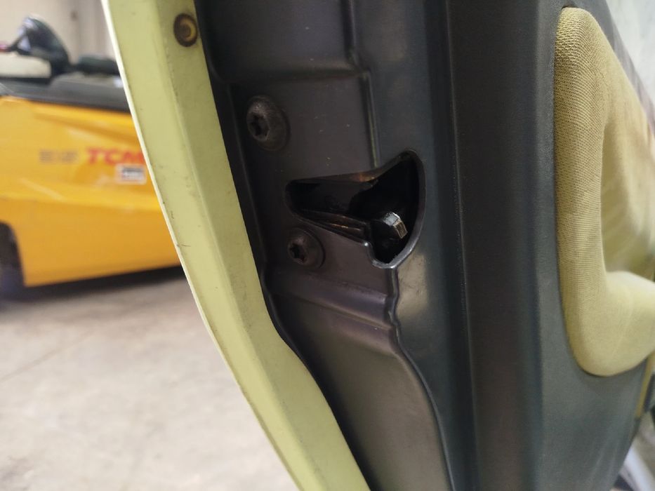 Fechadura / fecho porta frente esquerdo SMART City-Coupé (450)