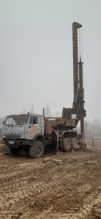 Копання криниць буровою машиною