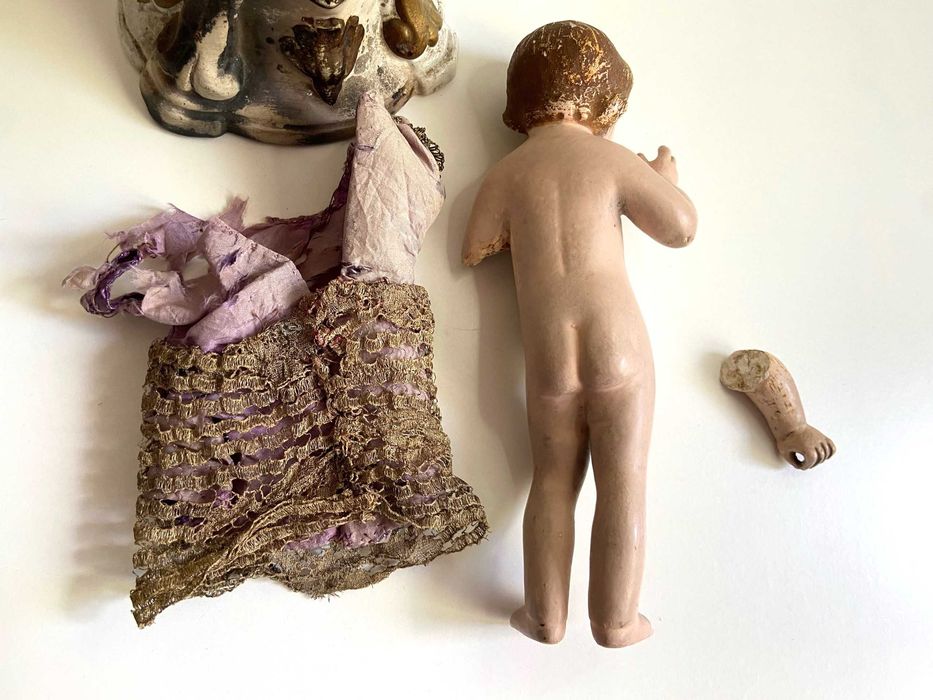 Antiga Escultura bebê de Jesus em gesso