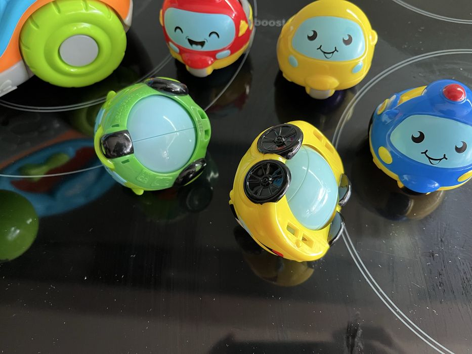 Brinquedo CHICCO Camião + Bolas