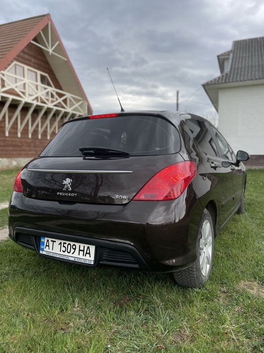 Peugeot 308 2011 р рейстал