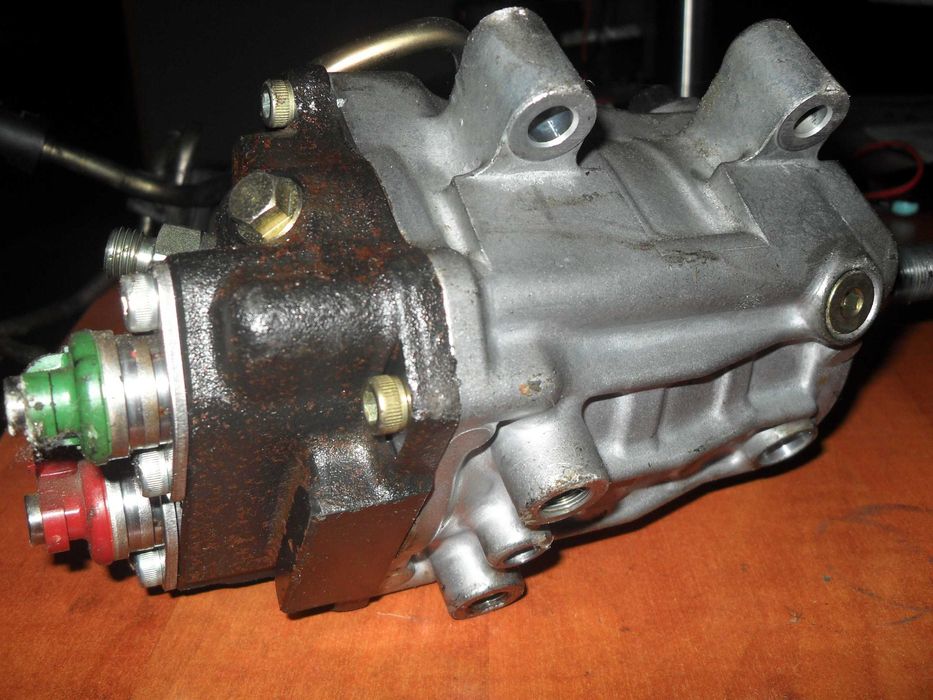 Opel signum pompa wtryskowa 3.0