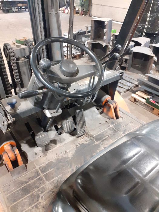 Wózek widłowy Shangli CPYD60, gaz, 2011r, 4362 mth, udźwig 6000kg